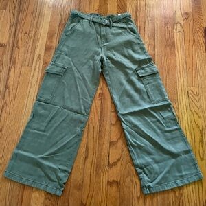 Women’s olive green 25x30 baggy dad cargos